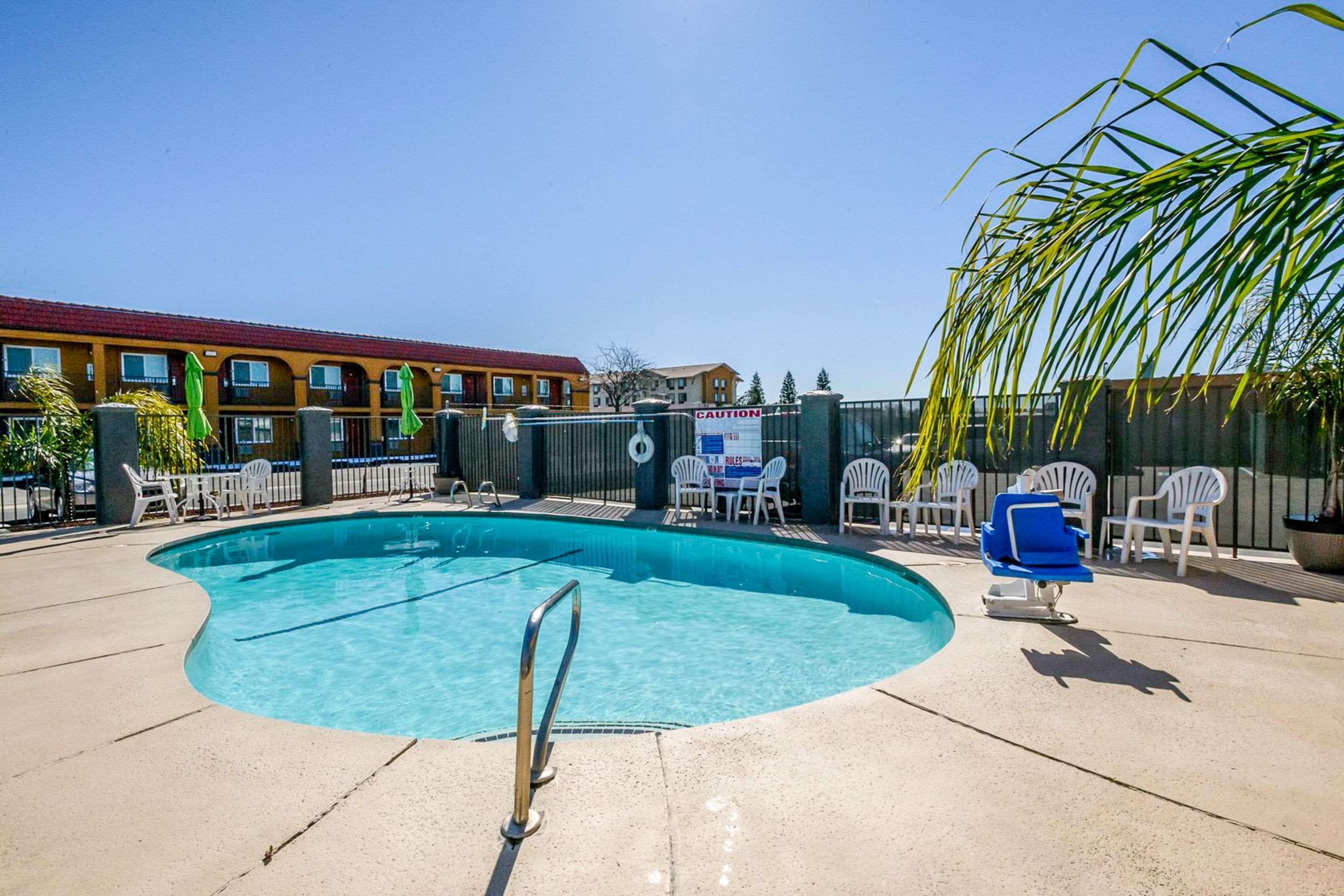 Quality Inn Redding Near I-5 Kültér fotó