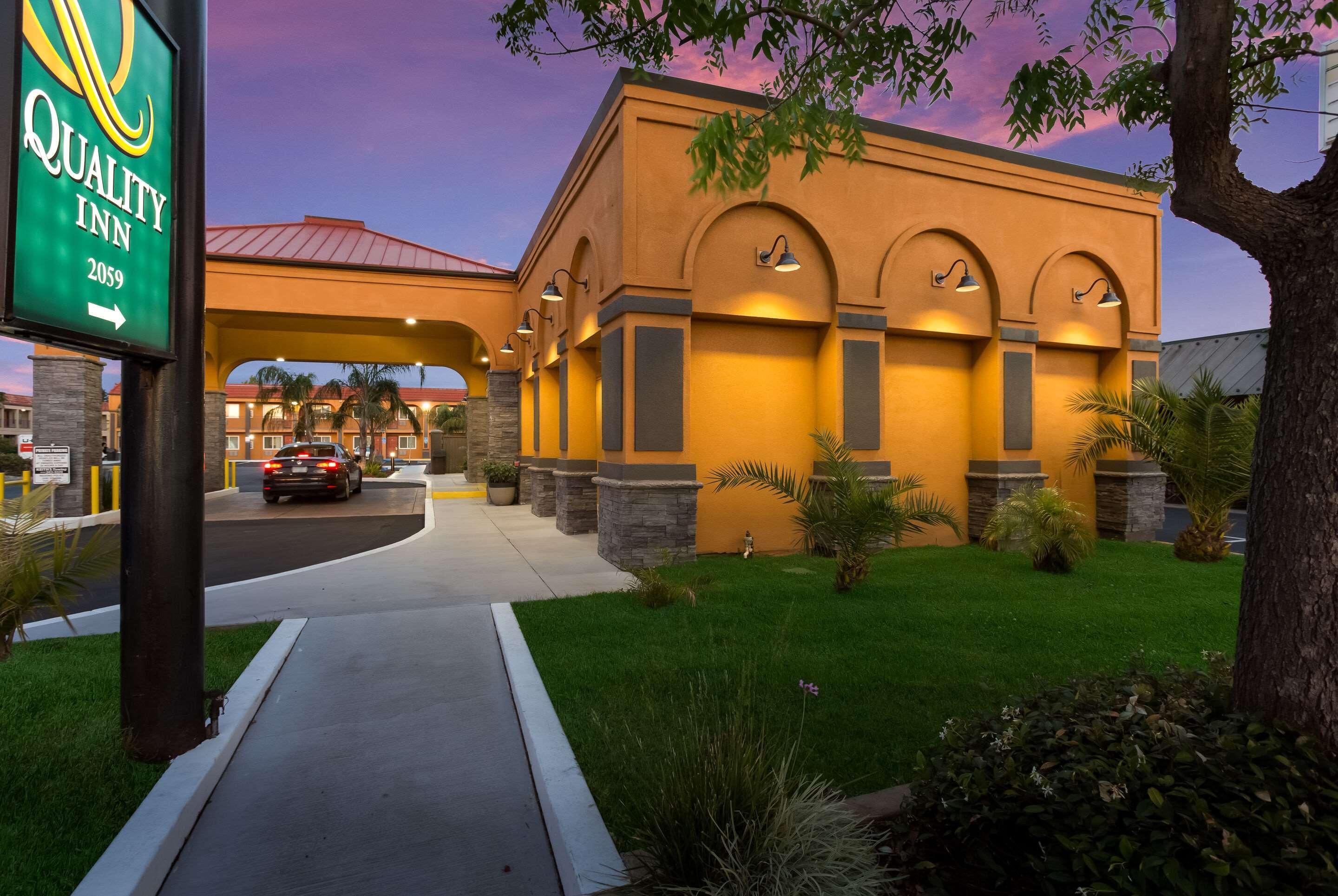 Quality Inn Redding Near I-5 Kültér fotó
