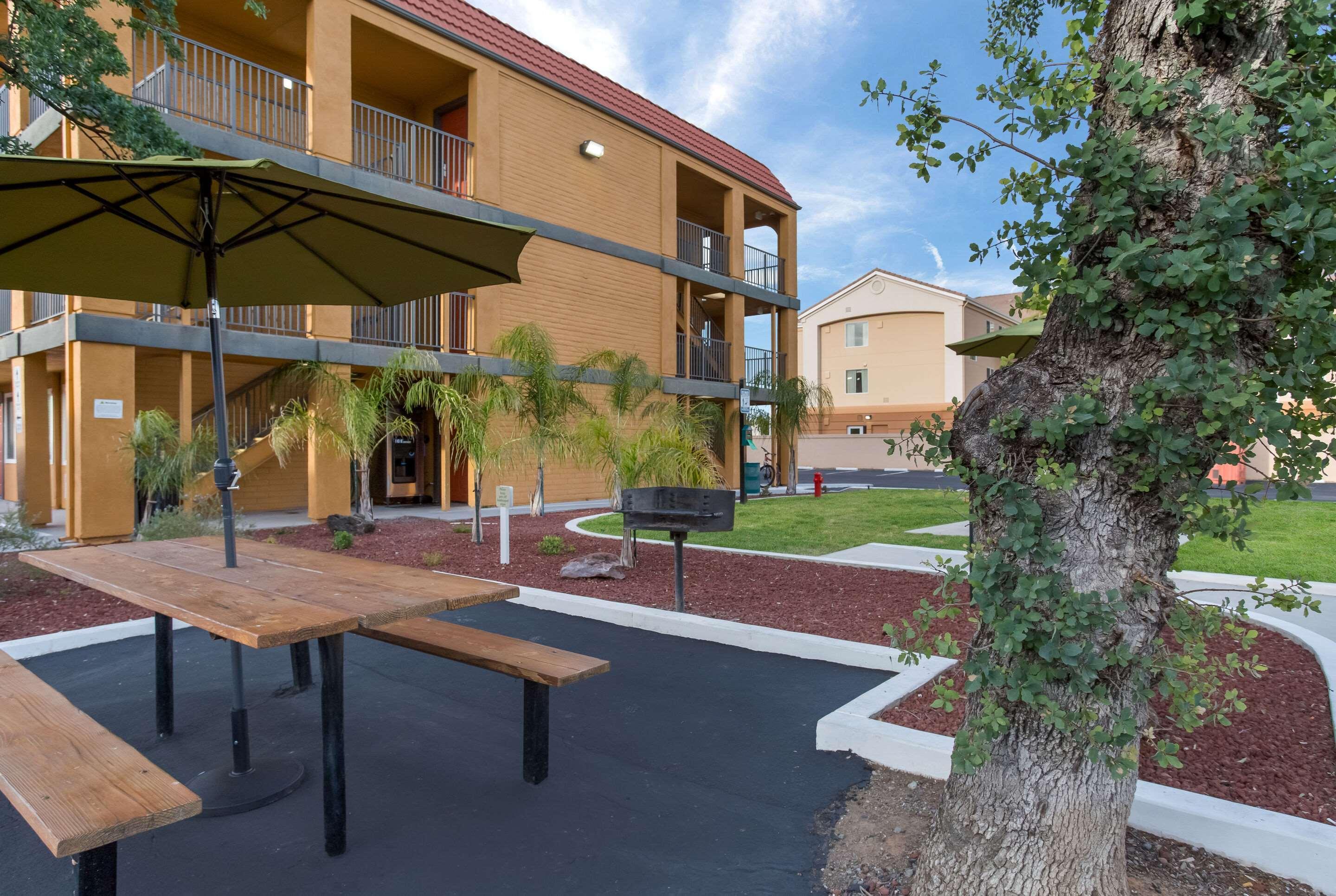 Quality Inn Redding Near I-5 Kültér fotó