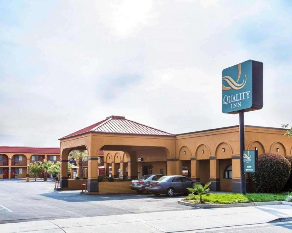 Quality Inn Redding Near I-5 Kültér fotó